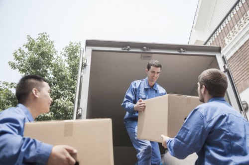 Local mover handling access challenges at a Redbridge property